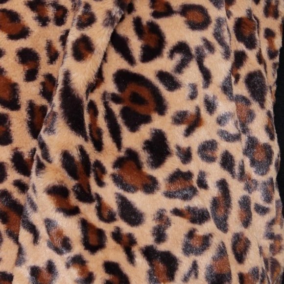 Leopard Faux Fur Hooded Vest - Picture 4 of 4
